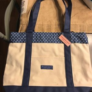 Vineyard vines tote